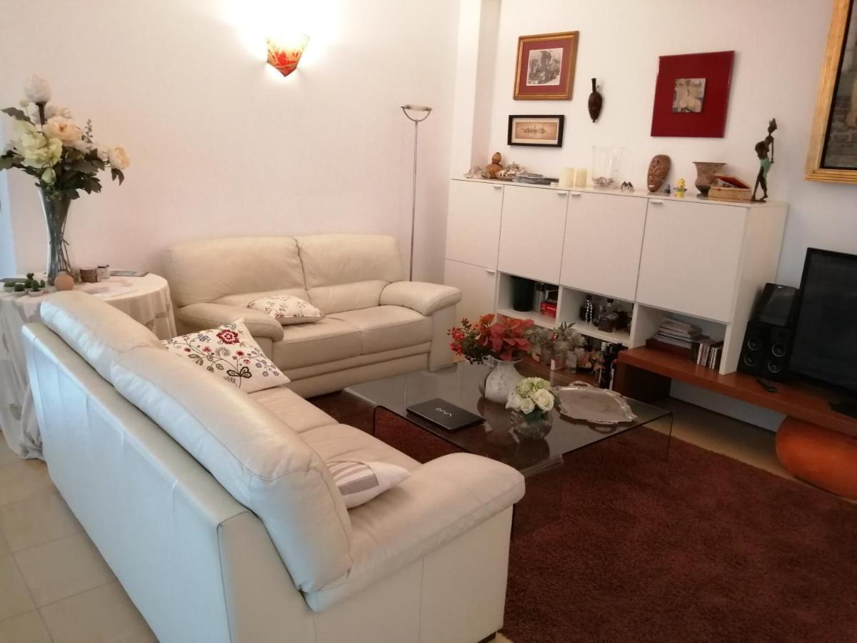 Willa Casa Lauretta - Terrazza - Garage Wifi E Bici Gratuite Lecce Zewnętrze zdjęcie
