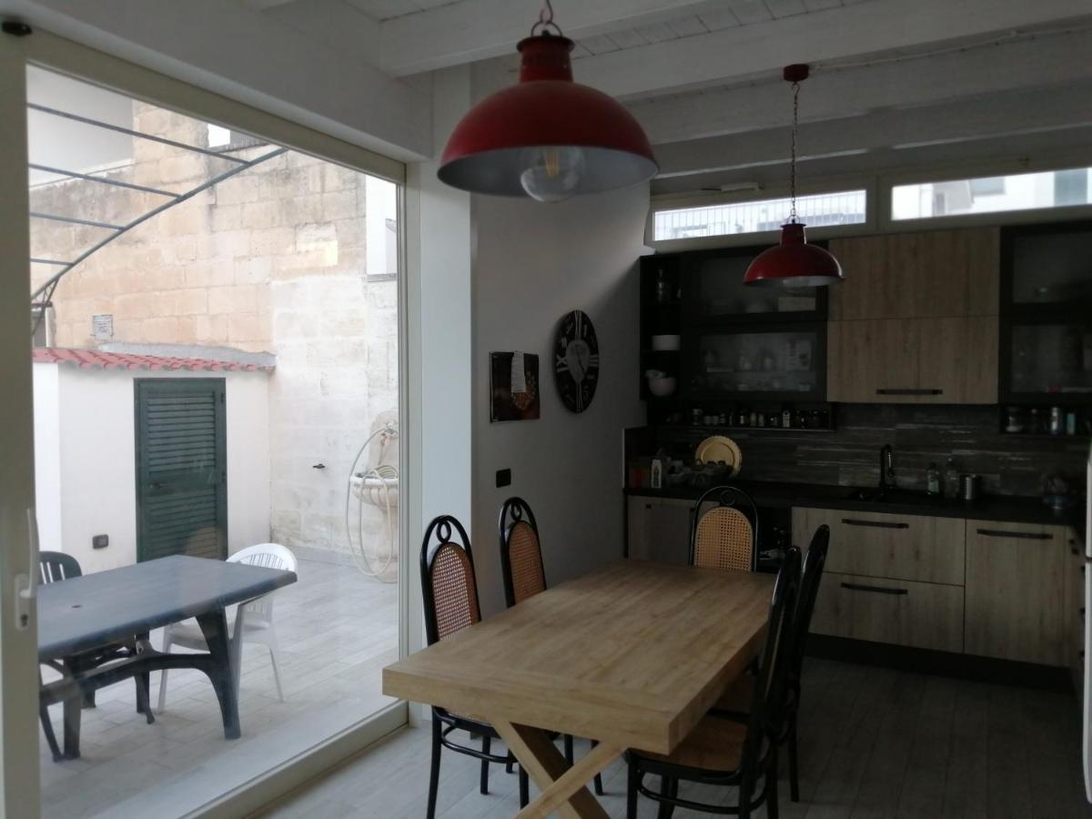 Willa Casa Lauretta - Terrazza - Garage Wifi E Bici Gratuite Lecce Zewnętrze zdjęcie