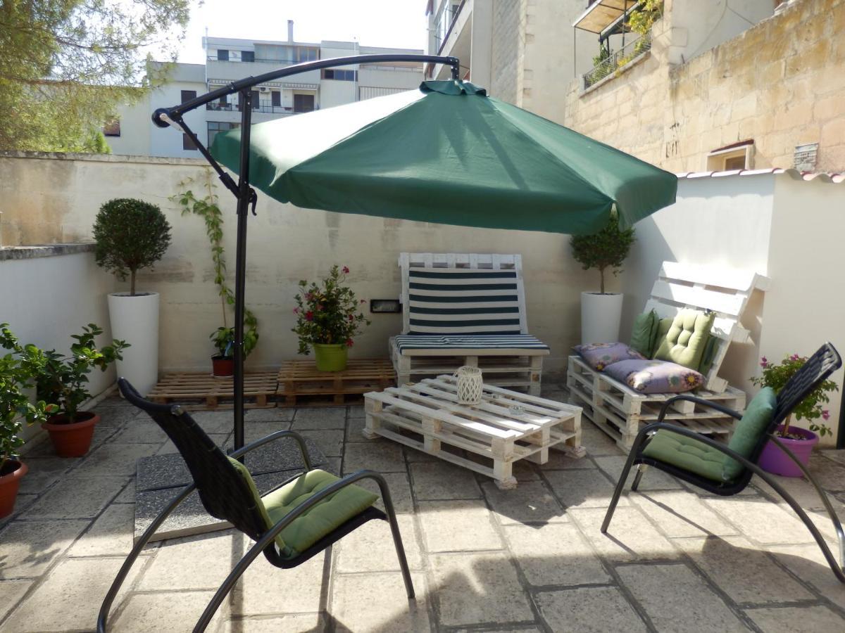 Willa Casa Lauretta - Terrazza - Garage Wifi E Bici Gratuite Lecce Zewnętrze zdjęcie