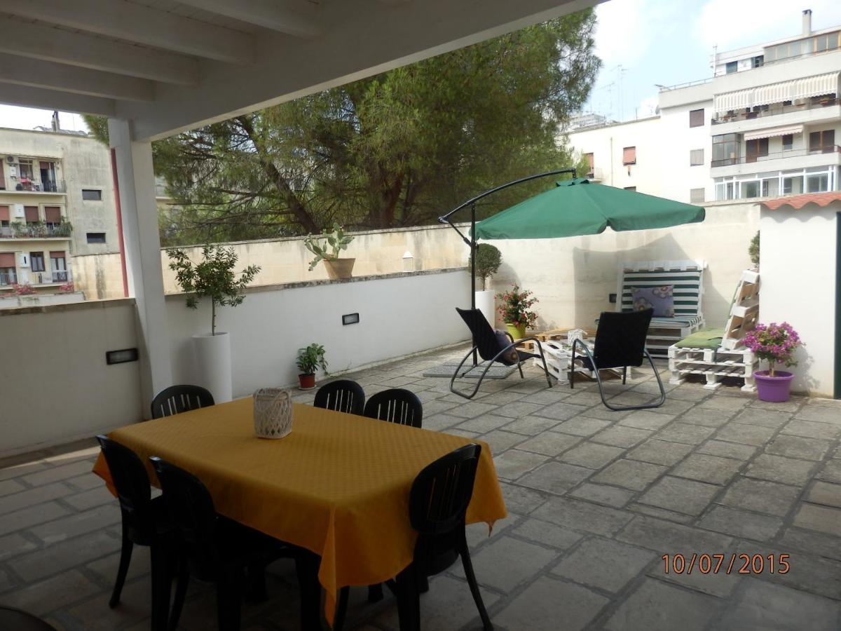 Willa Casa Lauretta - Terrazza - Garage Wifi E Bici Gratuite Lecce Zewnętrze zdjęcie