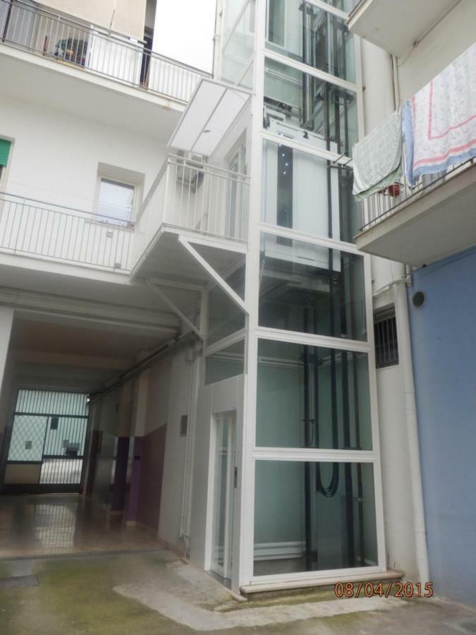 Willa Casa Lauretta - Terrazza - Garage Wifi E Bici Gratuite Lecce Zewnętrze zdjęcie